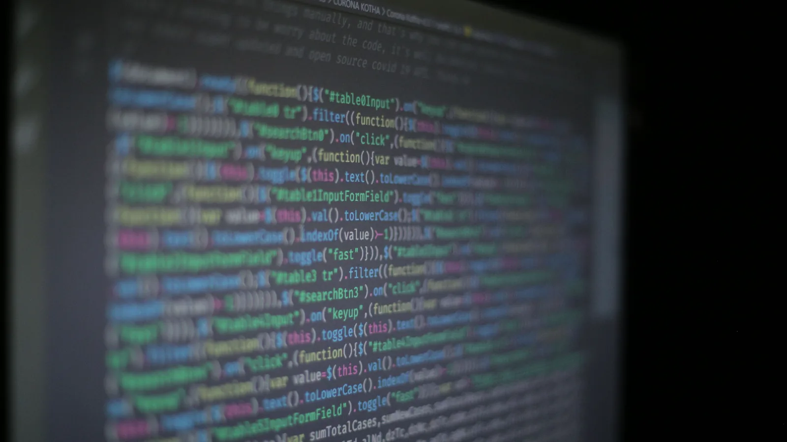モニタに表示されたプログラムのコード